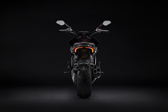 Ducati XDiavel V4 5 of 12