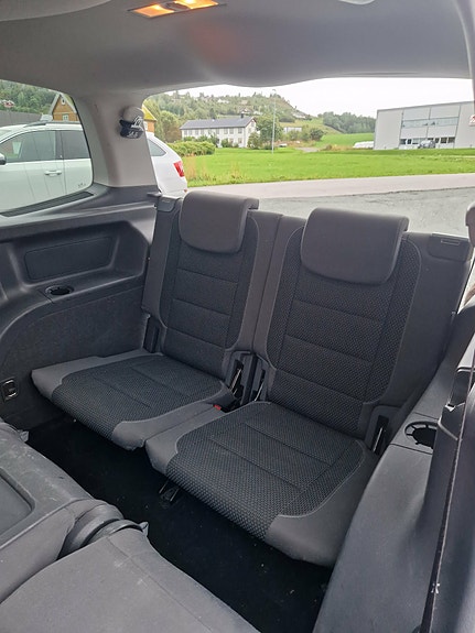 Volkswagen Touran 21 of 22