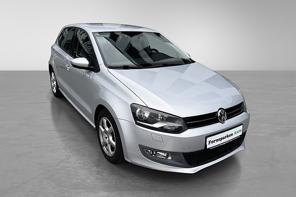Volkswagen Polo 2 of 30