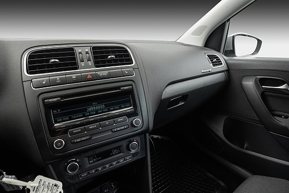Volkswagen Polo 24 of 30