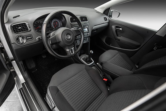 Volkswagen Polo 17 of 30