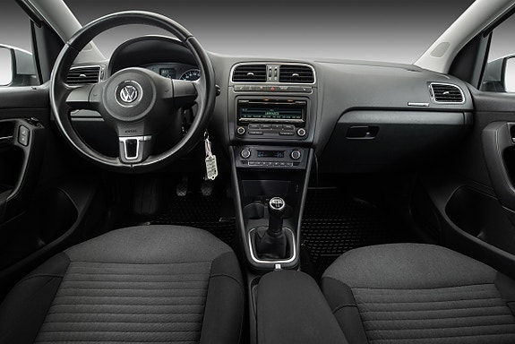 Volkswagen Polo 19 of 30