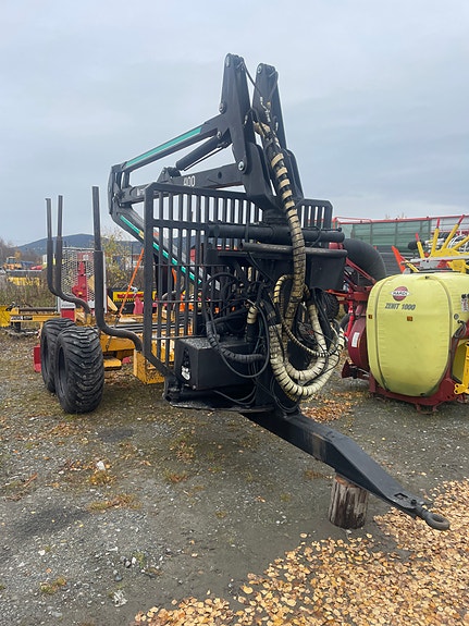 Moheda /Mowi Moheda MD 84 4WD/Mowi 400