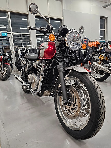 Triumph Bonneville T120 Elvis Presly Limited Edition 2 of 15