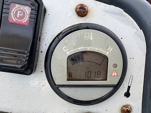 Moffett modell type M4 20.3. Påhengstruck I meget god stand. Kun 1025 timer. Kan sees og prøves 6 of 6