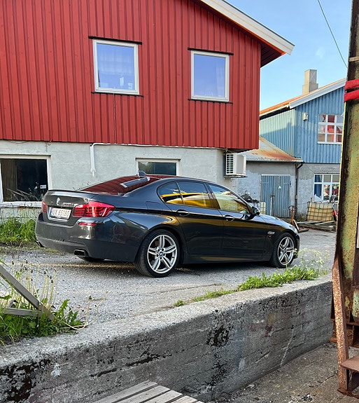BMW M550d 4 of 17
