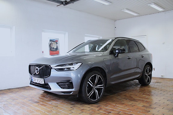 Volvo XC60 2 of 30