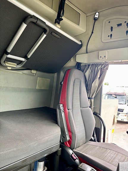 Volvo FH540 9 of 13
