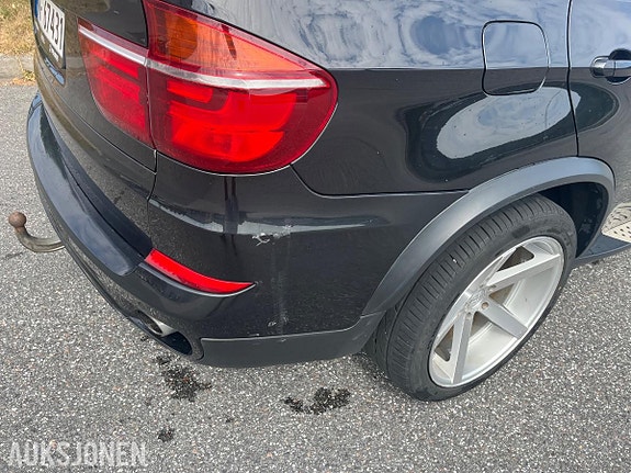 BMW X5 4 of 5