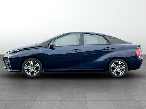 Toyota Mirai 8 of 21