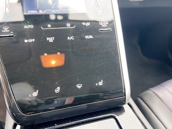 Toyota Mirai 18 of 21