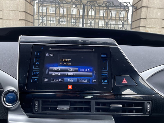 Toyota Mirai 24 of 30