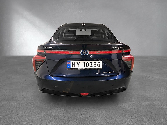 Toyota Mirai 4 of 30