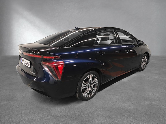 Toyota Mirai 5 of 30