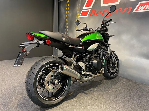 Kawasaki Z 900 RS 10 of 14
