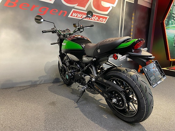 Kawasaki Z 900 RS 8 of 14