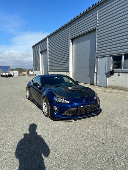 Toyota GT86 3 of 5