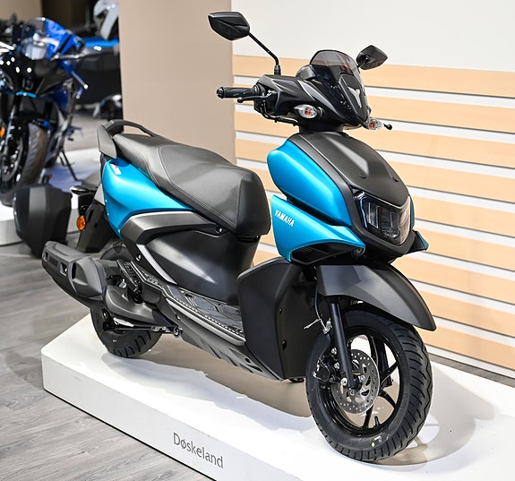 Yamaha RayZR 2 of 5