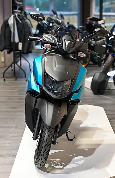 Yamaha RayZR 4 of 5
