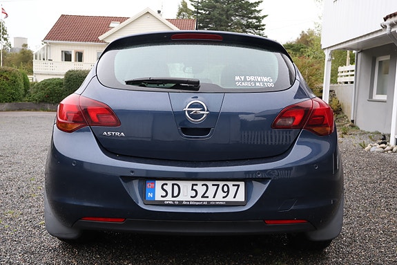 Opel Astra 10 of 30