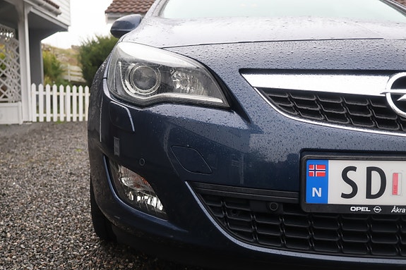 Opel Astra 4 of 30
