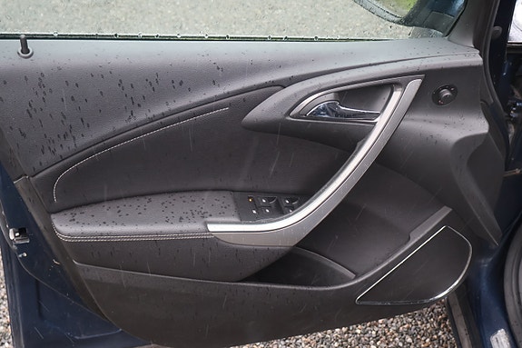 Opel Astra 21 of 30