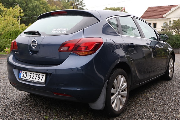 Opel Astra 11 of 30