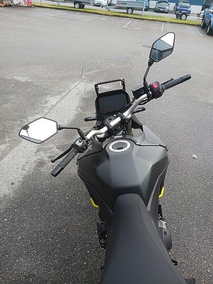 Suzuki DL800RQ V-Strom 9 of 9