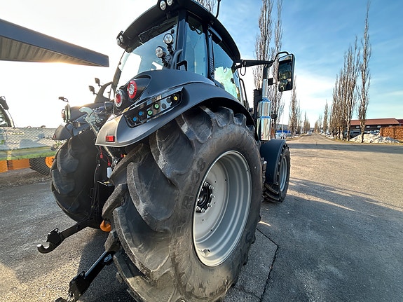 Deutz Fahr 6150.4 8 of 12