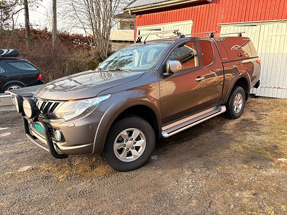 Mitsubishi L200 3 of 5