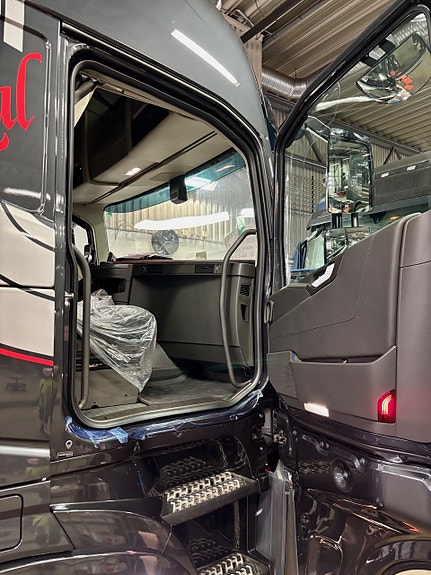 Volvo FH 540 Royal 8x4 Chassi m/Hydraulik 11 of 22
