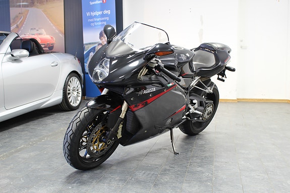 MV Agusta F4 312R 4 of 5
