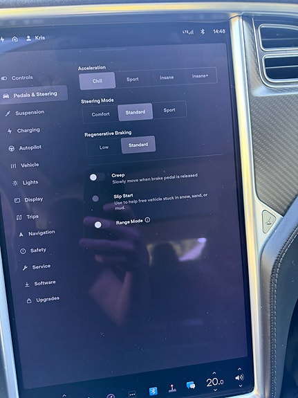 Tesla Model S 4 of 30