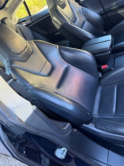 Tesla Model S 8 of 30