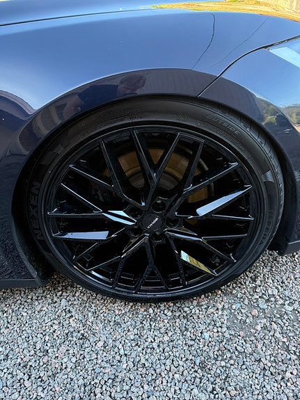 Tesla Model S 21 of 30
