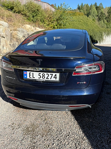 Tesla Model S 3 of 30