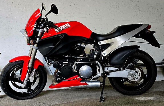 Buell X1 Lightning 2 of 10