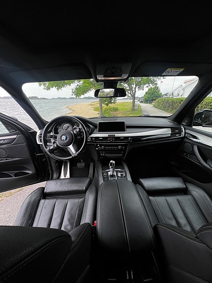 BMW X5 7 of 17