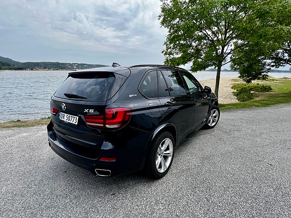 BMW X5 3 of 17
