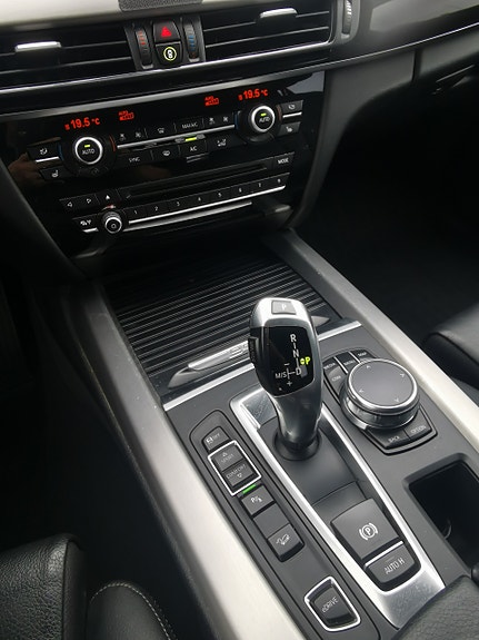 BMW X5 11 of 17