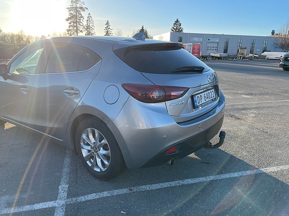 Mazda 3 5 of 5
