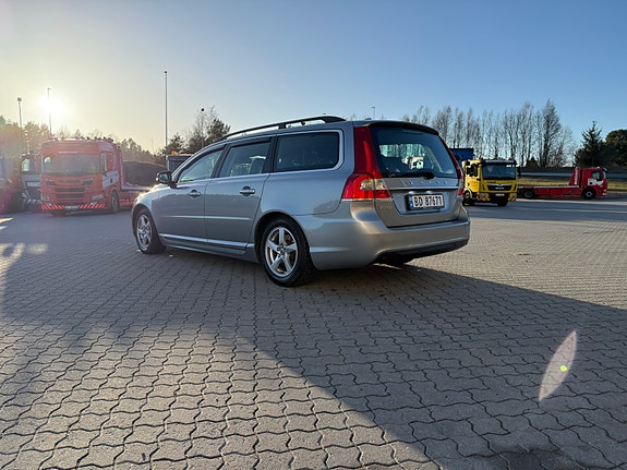 Volvo V70 5 of 5