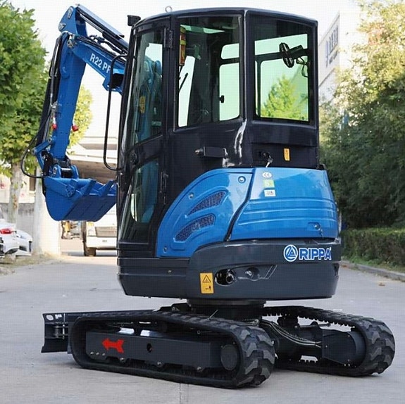 Rippa R22 PRO 2.4 tonn med kubota D1105 Motor - Breibare belter - sving på bom 3 of 5