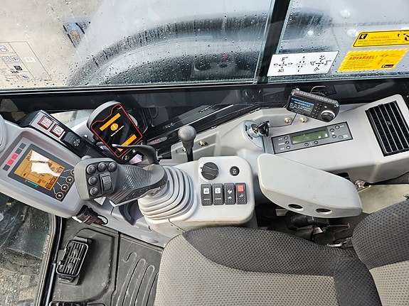 Hitachi ZX 65USB - 6 10 of 16