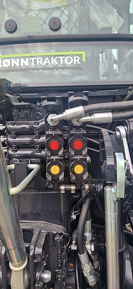 Deutz Fahr 5125 11 of 23