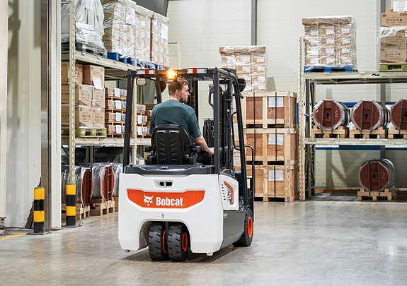 Bobcat Bobcat B20T-7 P Elektrisk 3-hjuls gaffeltruck. Leasingkampanje med rente fra 0 % 7 of 9