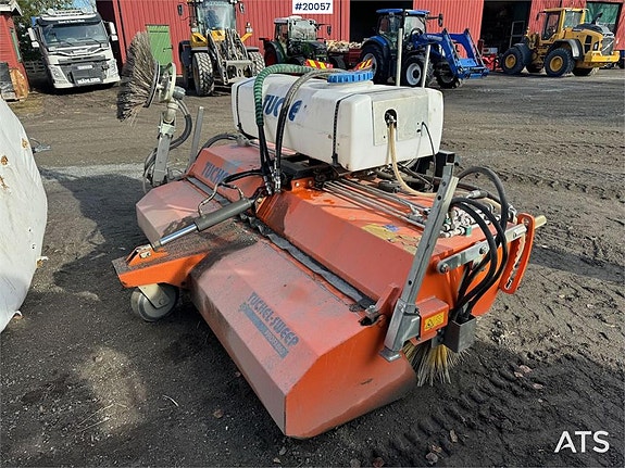Andre Tuchel Profi 660 -230 Hydraulic broom.