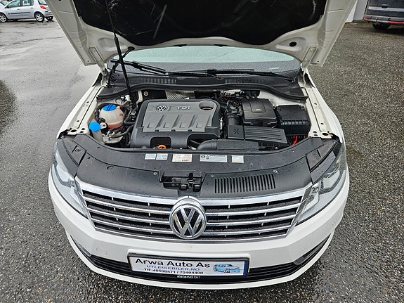 Volkswagen Passat CC 16 of 16