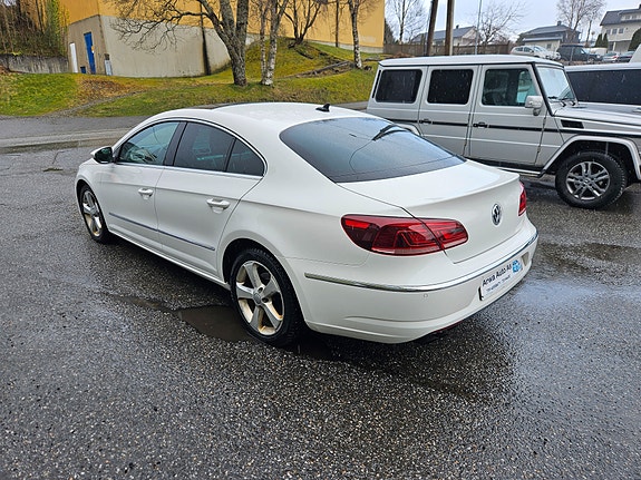 Volkswagen Passat CC 7 of 16
