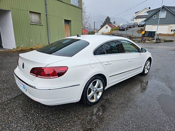 Volkswagen Passat CC 5 of 5